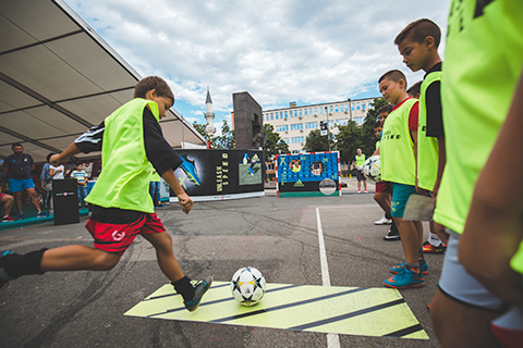 SPORT VISION I ADIDAS PODSTAKLI FUDBALSKE FANOVE DA TESTIRAJU SVOJU PRECIZNOST