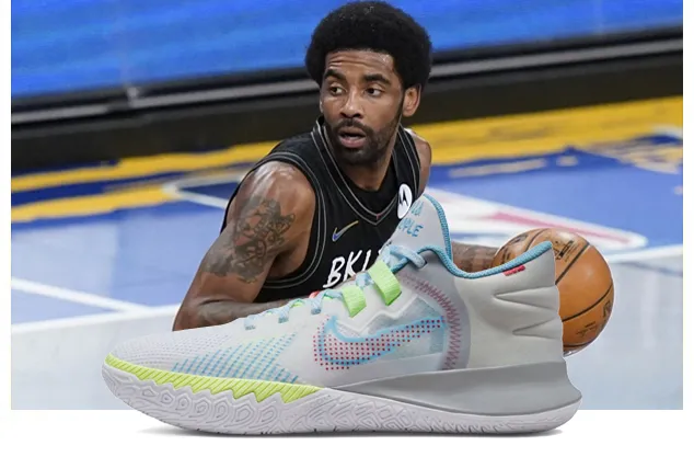 <center><b>NIKE KYRIE</center></b>