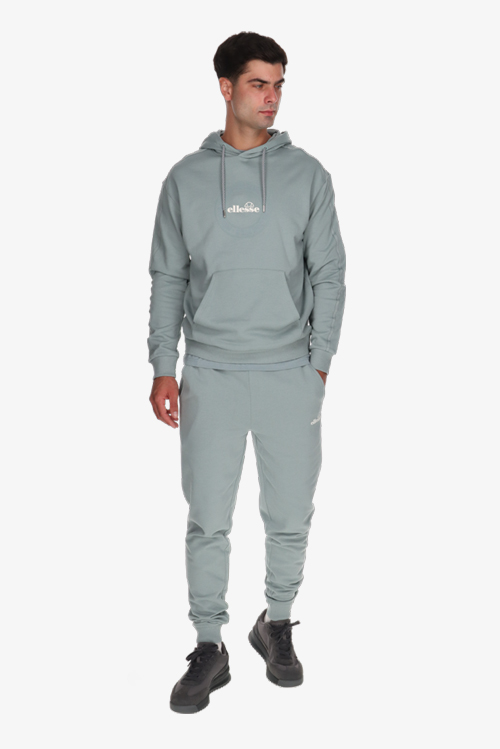 <br><center><big><b>Ellesse Outfit</b></big></center></br>