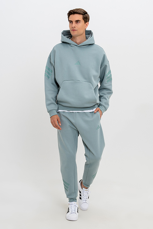<br><center><big><b>adidas Outfit</b></big></center></br>