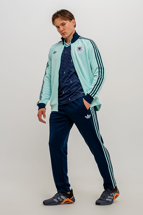 <center><big><b>adidas Germany</b></big></center></br>