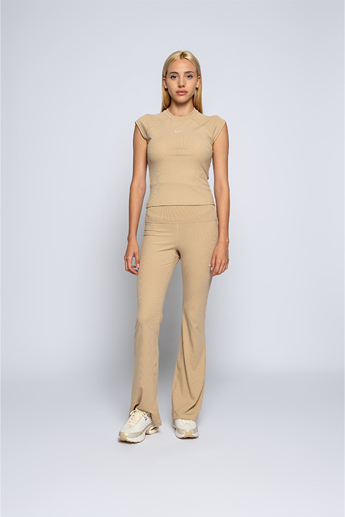 <center><big><b>Nike za ležeran sportski izgled</b></big></center></br>