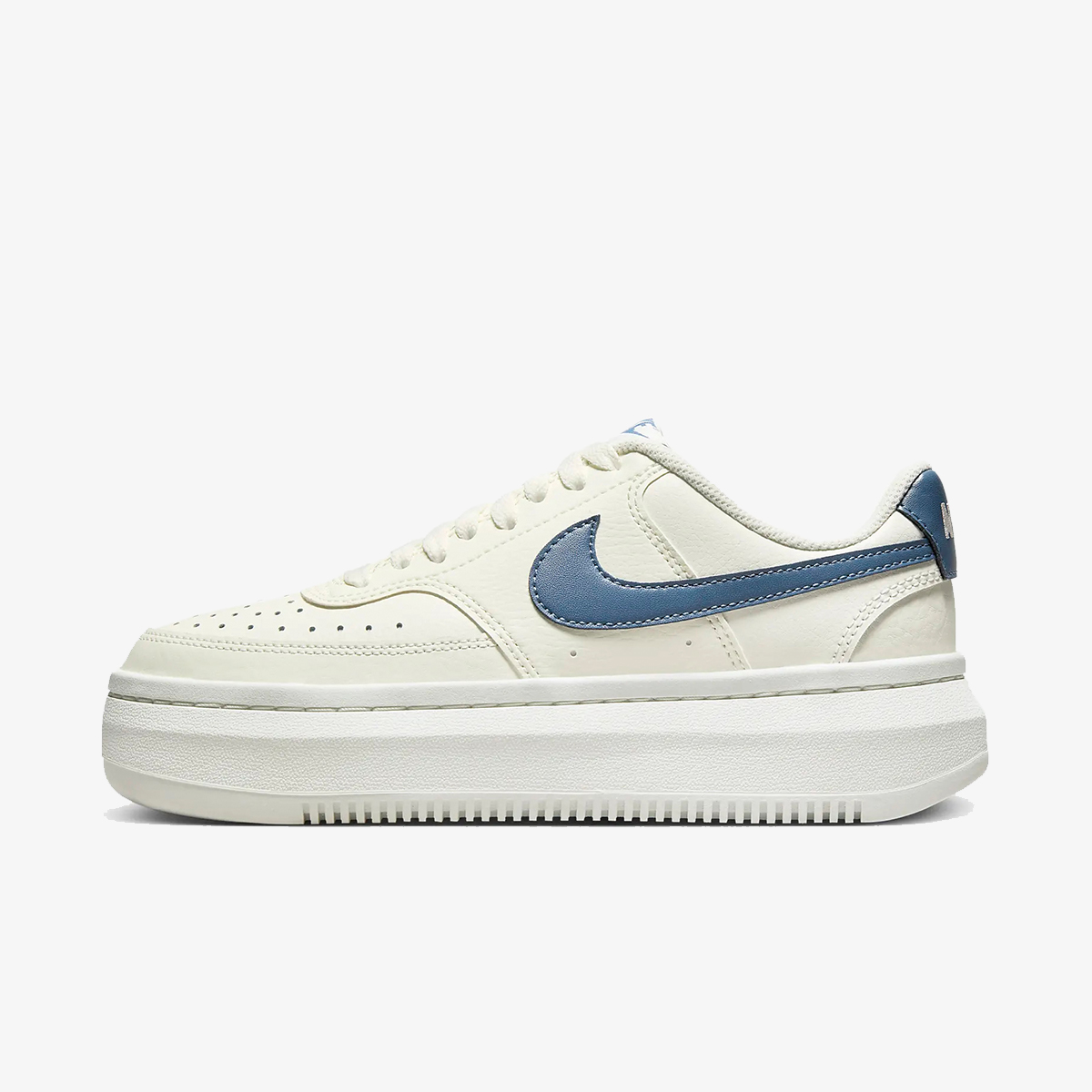 NIKE Court Vision Alta 