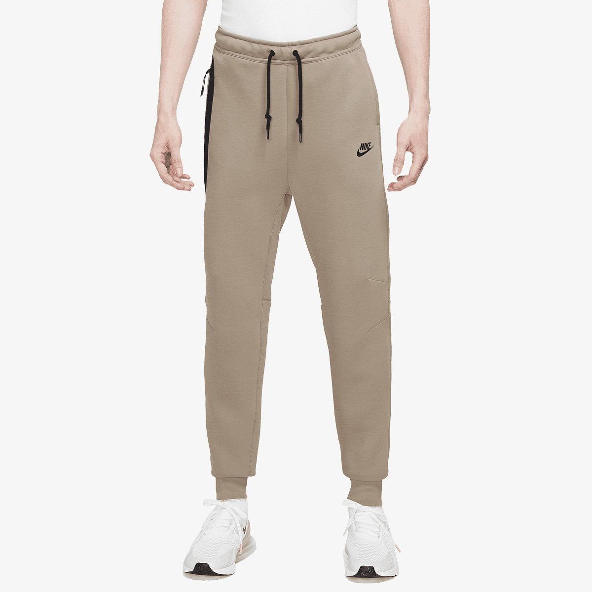 NIKE Tech Fleece 