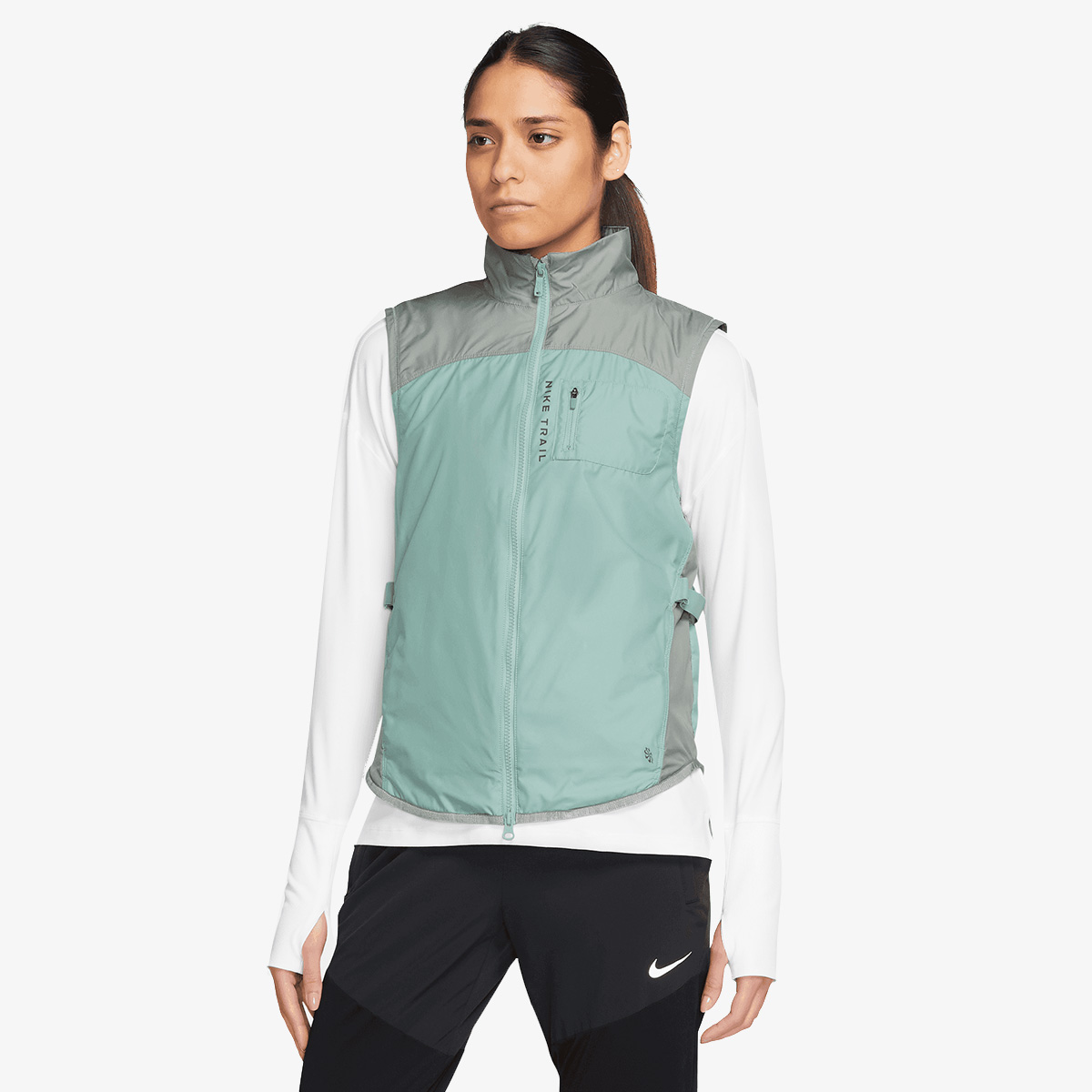 NIKE Repel 