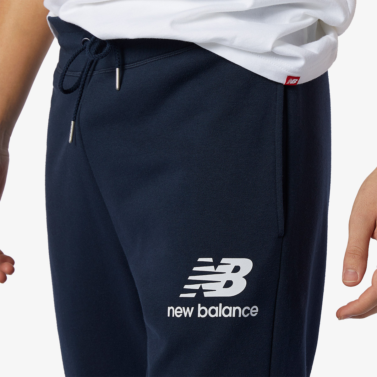 New Balance NB Essential Stack Logo Slim Sweatpant 