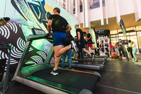 U BANJALUCI ORGANIZOVAN PRVI ADIDAS TRKAČKI DUEL – FEEL THE BOOST