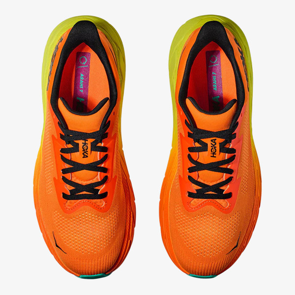 Hoka Arahi 7 