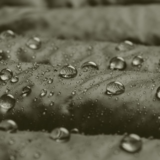 Under Armour LEGEND DOWN HOODED JACKET 