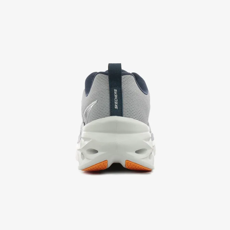 SKECHERS GLIDE-STEP SWIFT 
