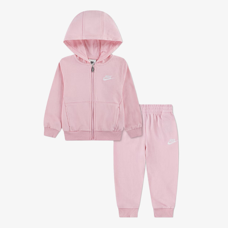 Nike Club 