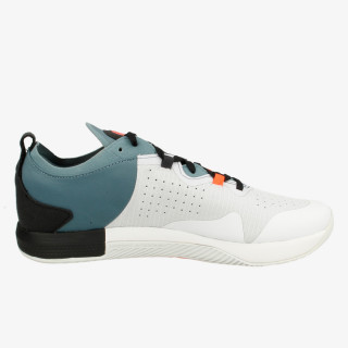 Under Armour UA TriBase Thrive 2 