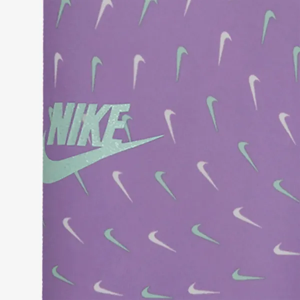 Nike Essentials 