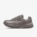 Nike WMNS NIKE INITIATOR 