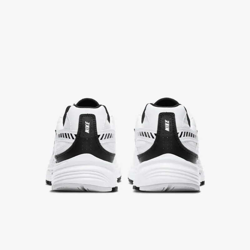 Nike Initiator 