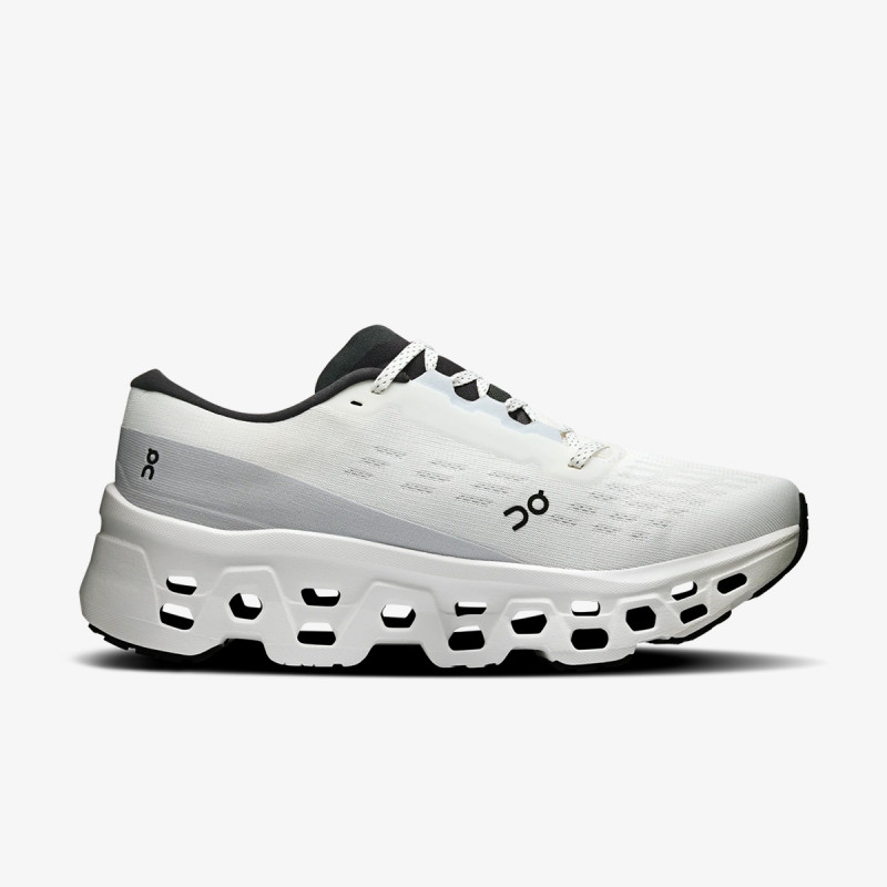 On Cloudmonster 3 