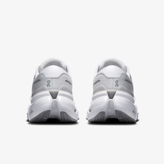 On Cloudrunner 3 