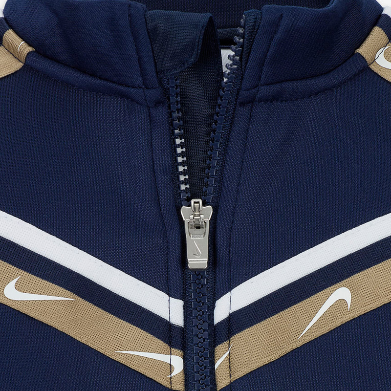 Nike Sportswear Club 