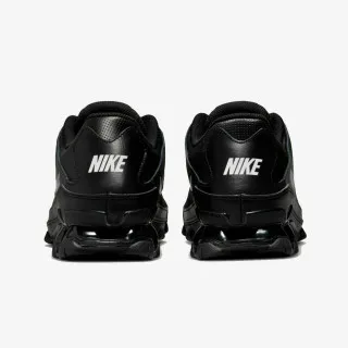 Nike Reax 8 TR 