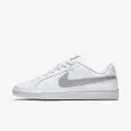 Nike Court Royale 