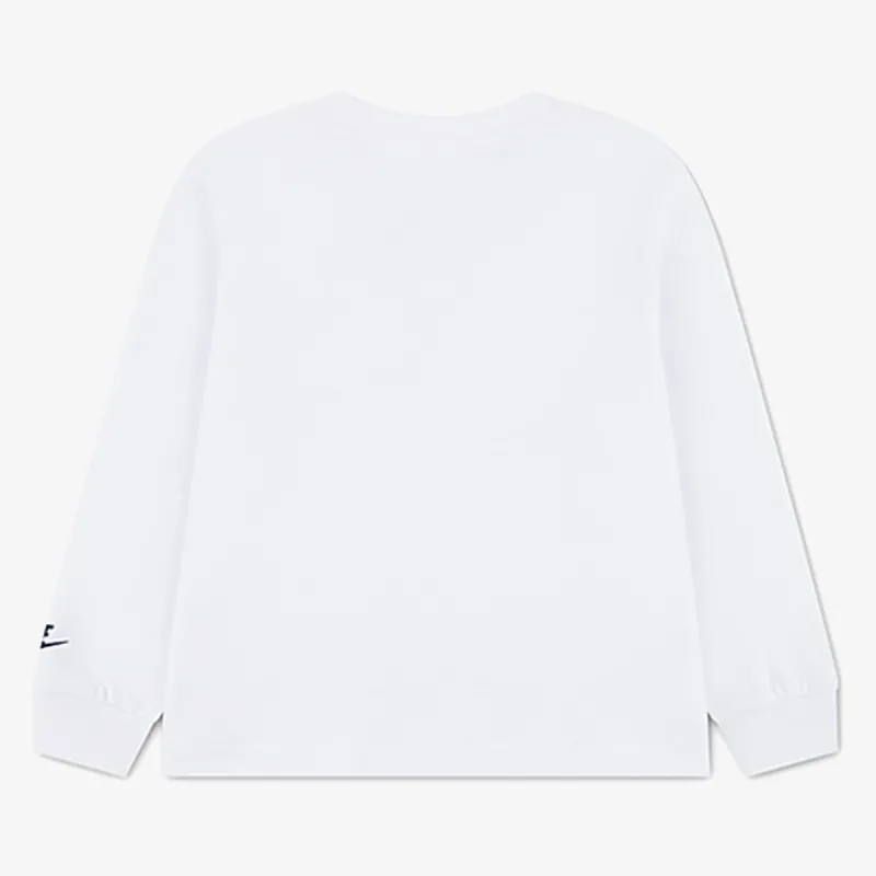 Nike Graphic 