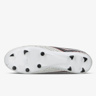 Umbro UMBRO AURORA II LO FG<br />
WHITE / BLACK / VE 