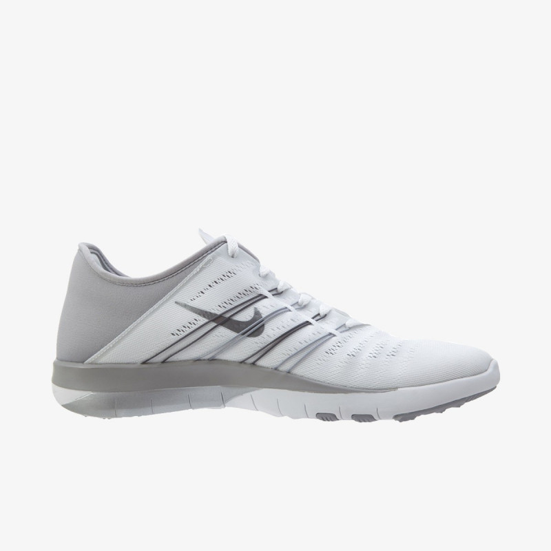 Nike WMNS NIKE FREE TR 6 