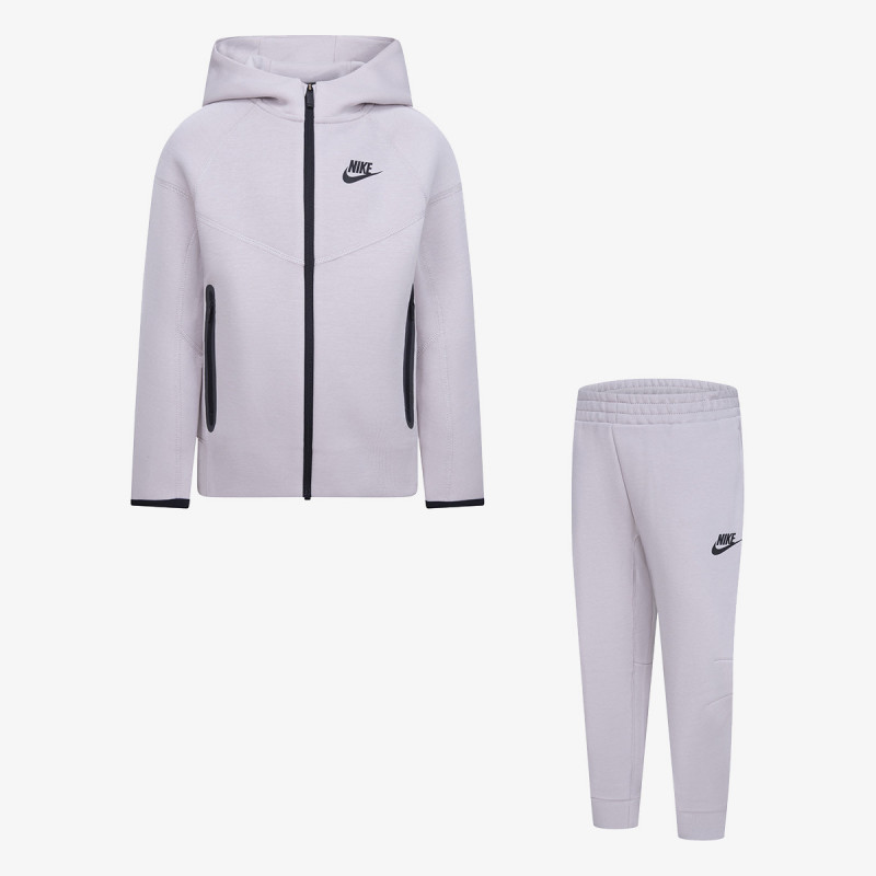 Nike Tech Fleece 