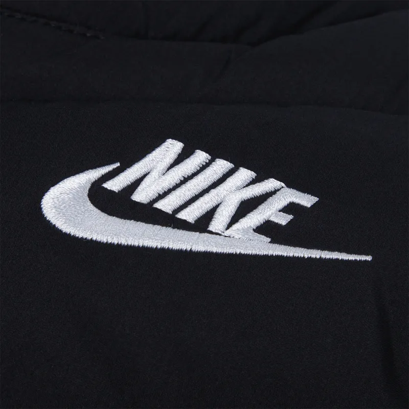Nike Sportswear 