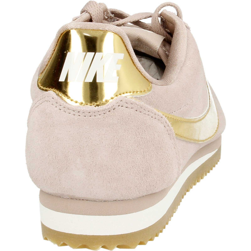Nike WMNS CLASSIC CORTEZ SE 