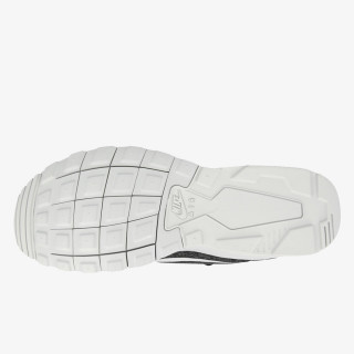 Nike NIKE AIR MAX MOTION RACER 