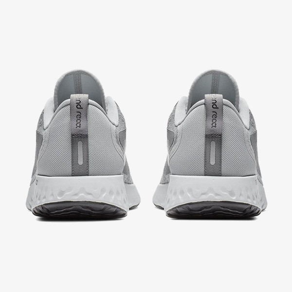 Nike Legend React 