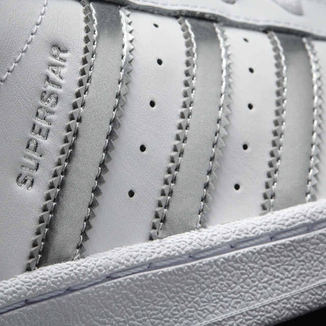 adidas SUPERSTAR 
