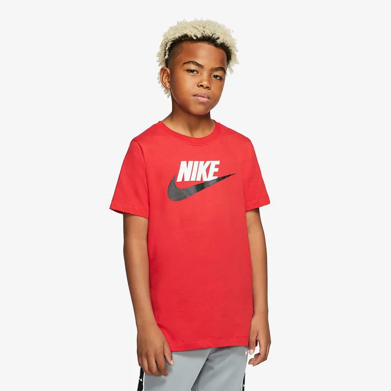 NIKE Sportswear 