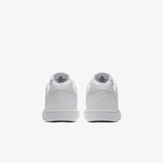 Nike Court Borough Low 