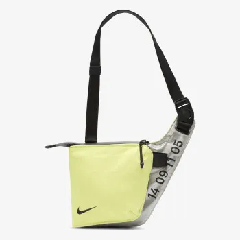 Nike Tech Crossbody 