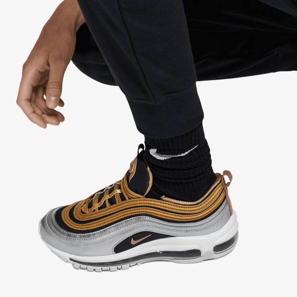 Nike Sportswear Essential 