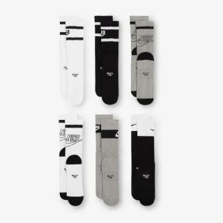 Nike Everyday 