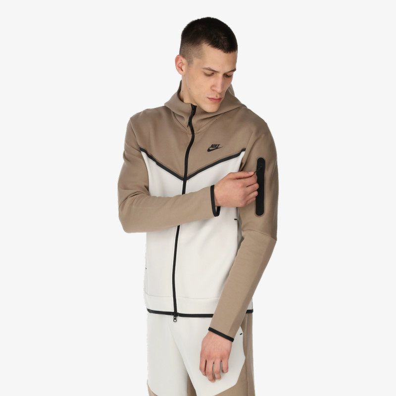 Nike Sportswear Tech Fleece 