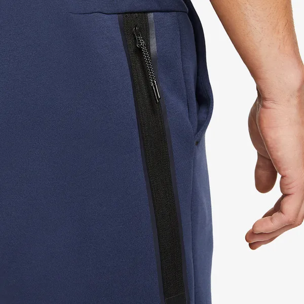 NIKE Sportswear Tech Fleece 