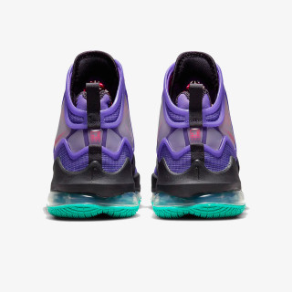 Nike LeBron 19 