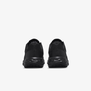 NIKE Revolution 6 