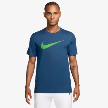 Nike Sportswear Swoosh 