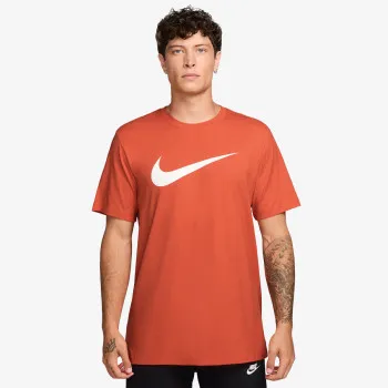 Nike Sportswear Swoosh 