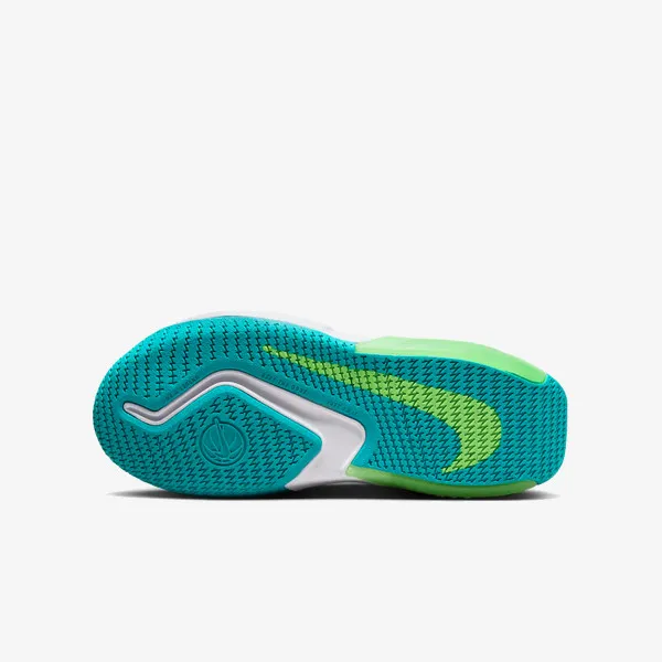NIKE Air Zoom Crossover 