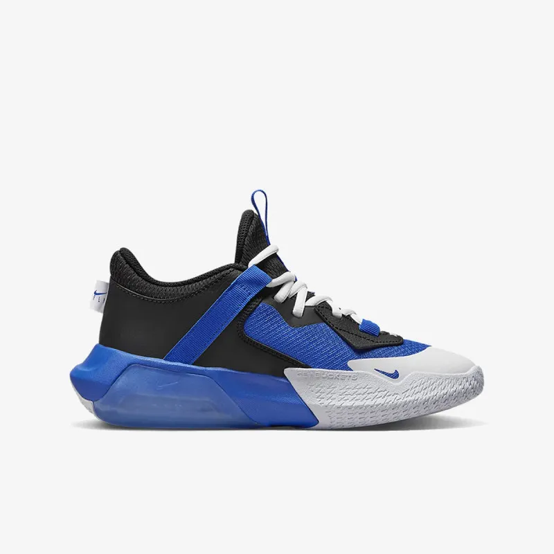 NIKE Air Zoom Crossover 