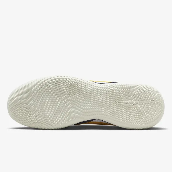 NIKE Streetgato 