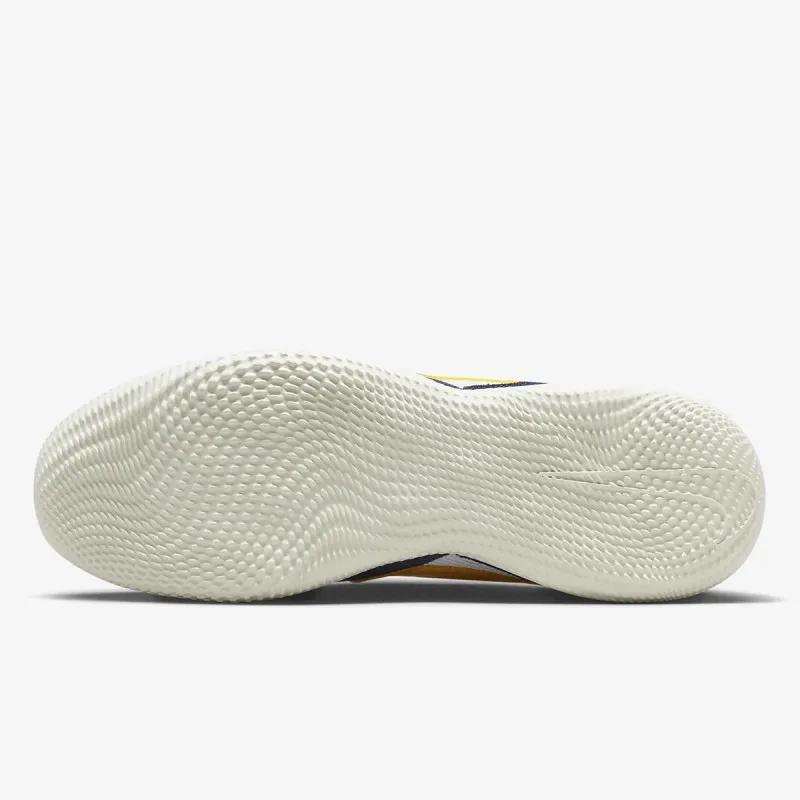 NIKE Streetgato 