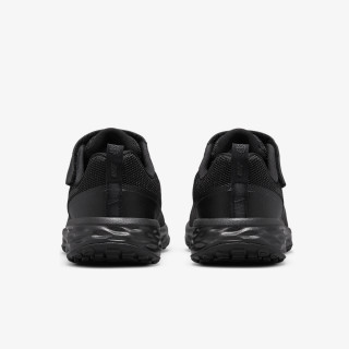 Nike Revolution 6 