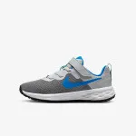 NIKE Revolution 6 
